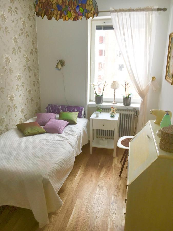 Farsta Bed And Breakfast Стокхолм Екстериор снимка