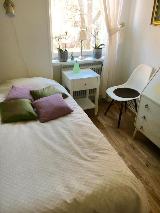 Farsta Bed And Breakfast Стокхолм Екстериор снимка